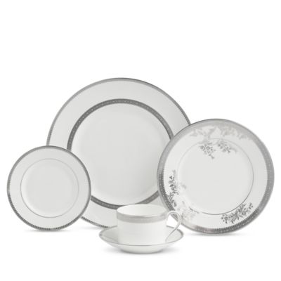 Wedgwood - Vera Lace 5-Piece Place Setting