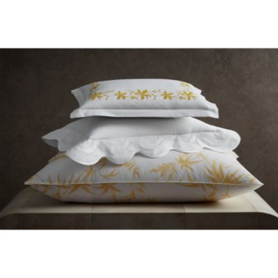 Dominique Bedding Collection
