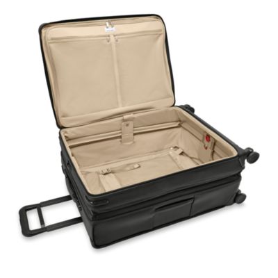 Baseline Large Expandable Spinner Suitcase