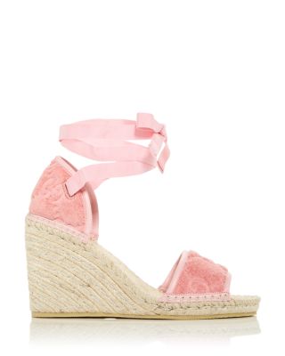 gucci pink wedges