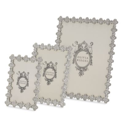 Silver Pav&eacute; Clover Frame