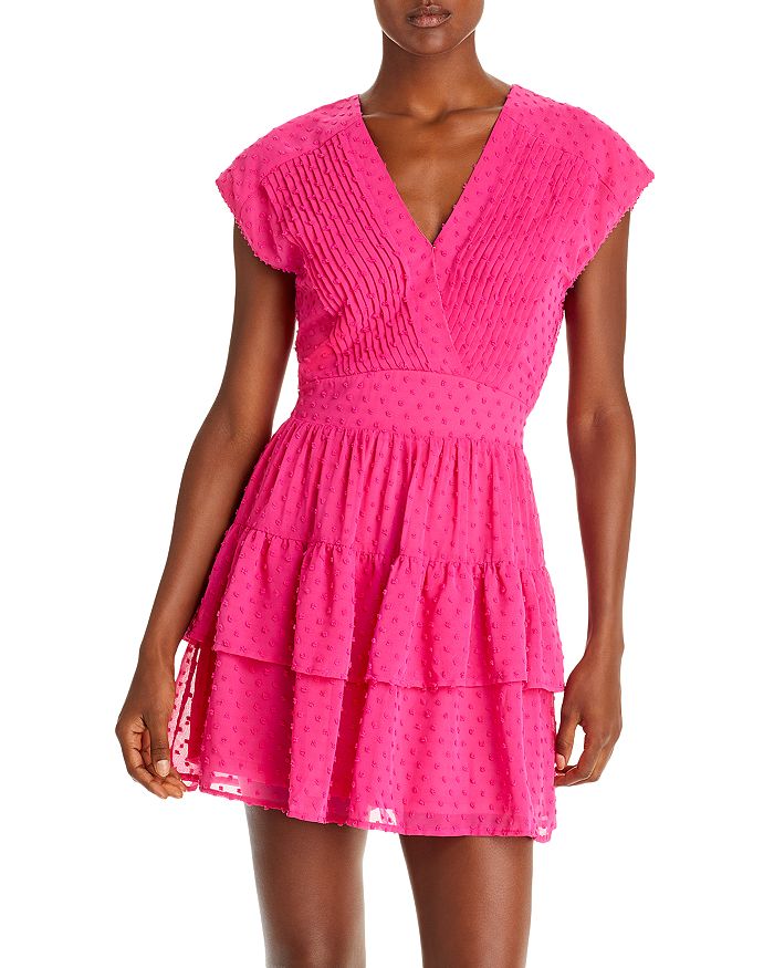 ruffled neck tie