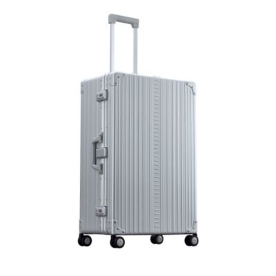 Aluminum Macro Wheeled Trunk
