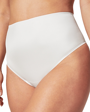 Spanx Everyday Shaping Briefs In Linen