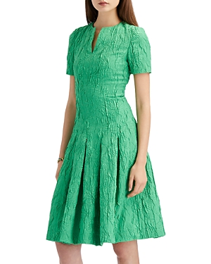 Shop Oscar De La Renta Pleated Short Sleeve Dress In Emerald
