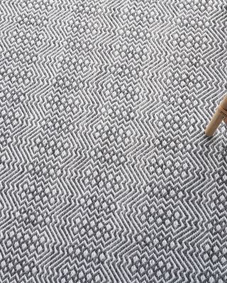 Echo ER4892 Area Rug, 4&#39; x 6&#39;