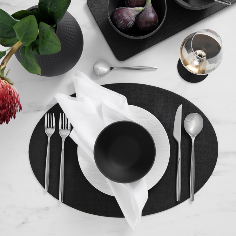 Villeroy & Boch Manufacture Rock Oval Faux Leather Reversible Placemat, Set of 4 in Black