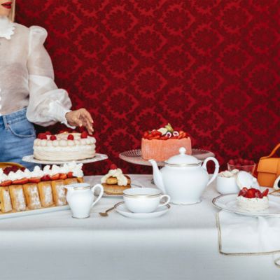 Pompadour Dinnerware Collection