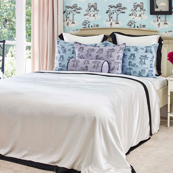 The Allure of Solid Color Silk Bedding