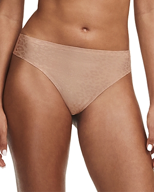 Chantelle Seamless Soft Stretch Thong In Leo Shimmer