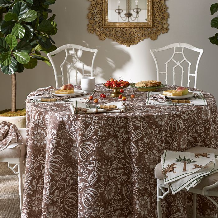 Matouk Granada Tablecloth, 70 X 126 In Chestnut