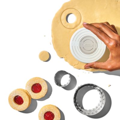 Good Grips Dual-Sided Cookie and Biscuit Cutters, Set of 5