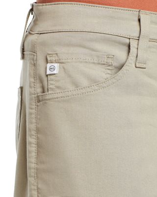 Everett Straight Fit Jeans in Dry Dust