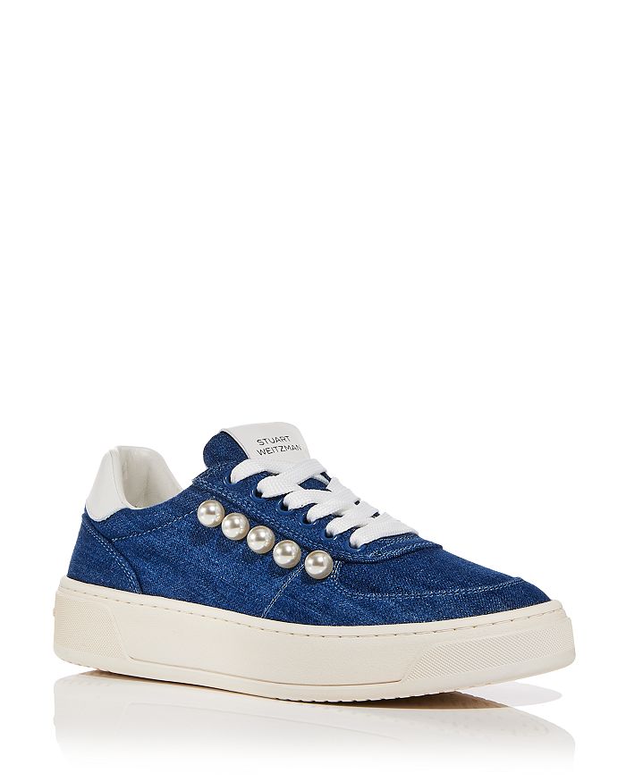 Stuart weitzman baby shoes hot sale bloomingdales