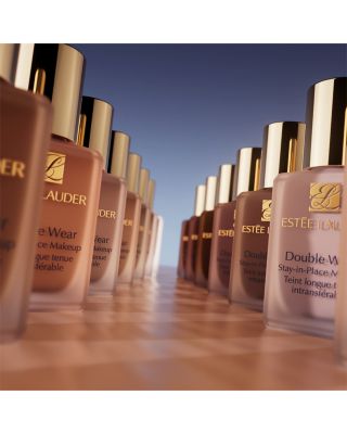 Double Wear Stay-in-Place Liquid Foundation