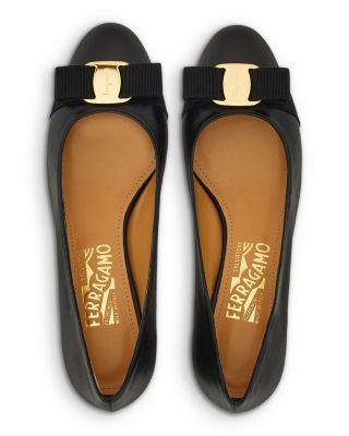 Women's Vara Soft Bow Detail Blue Block Heel Pumps