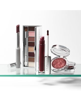 All About Shadow Palette - The Best of Black Honey