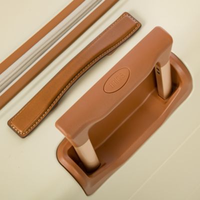 Bellagio 27" Spinner Suitcase