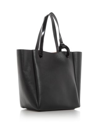 Corner Chain Leather Tote