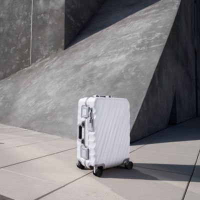 International 4 Wheeled Carry On Suitcase