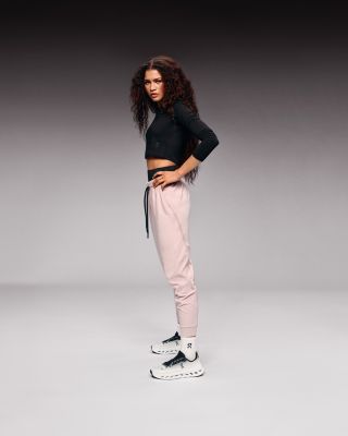 Cloudtilt Low Top Sneakers