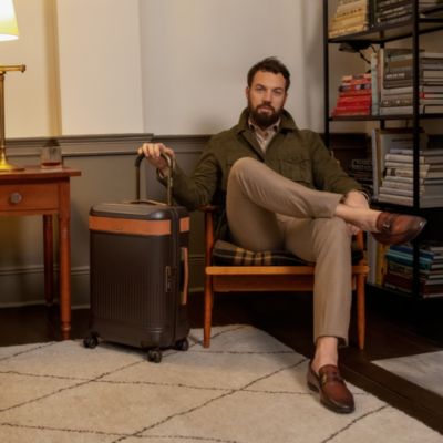 Reserve Carry On Exp Spinner Suitcase