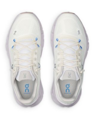 Women's Cloudtilt Low Top Sneakers