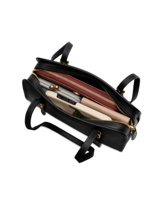 Glove Swing Zip Shoulder Bag