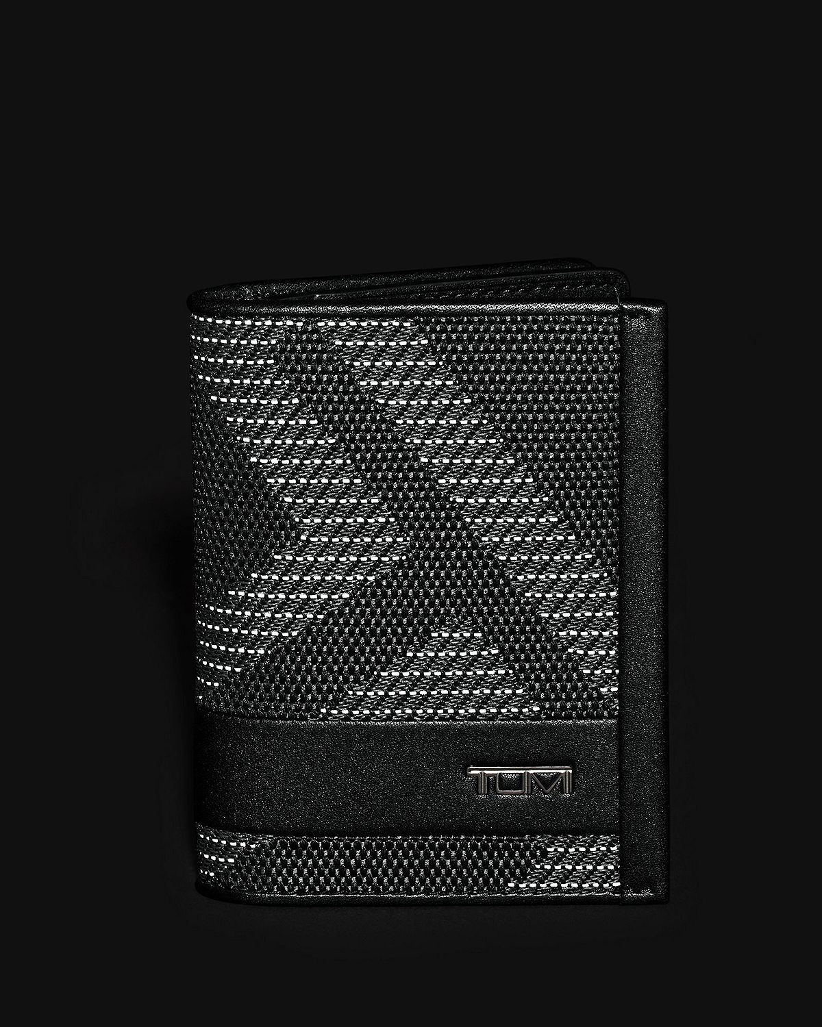 알파 SLG 리플렉티브 거셋 카드 케이스 | TUMI | 페칭 FETCHING