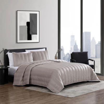 Velvet Linear Stitch 3 Piece Quilt Set, King