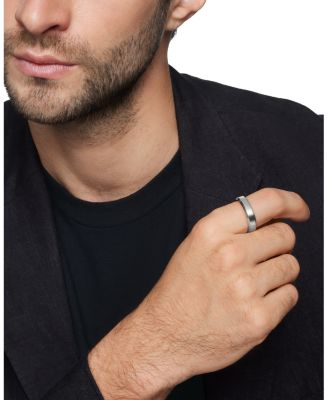 Men's 18K White Gold Wedding Beveled Bands