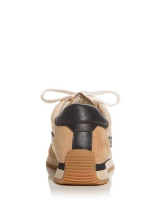 Women&#39;s Low Top Sneakers