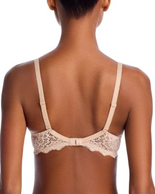 Caresse 3D Plunge Lace Underwire Bra
