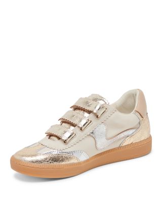 Women's Notice Low Top Sneakers