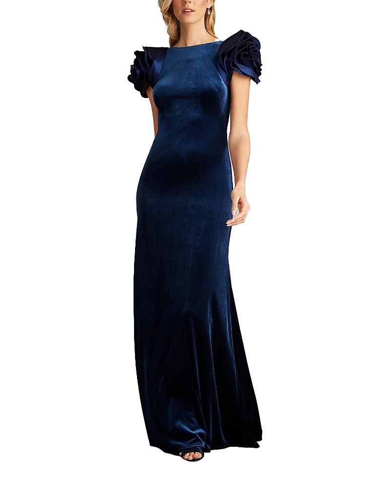 Tadashi Shoji Maylee Rosette Shoulder Velvet Gown In Navy In Navy