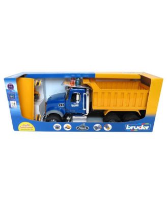  1/16th Mack Granite Dump Truck with Snow Plow and Flashing Lights 2-7 - Ages 5-7
