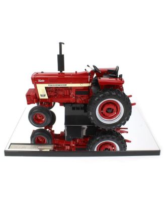  1/16 International Harvester Farmall Tractor 100th Anniversary Edition 14 - Ages 5-7