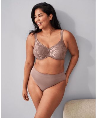 B.Smooth&reg; Seamless High-Cut Briefs 