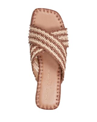 Women&#39;s Nylie Square Toe Flat Sandals