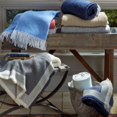 Pezzo Fringe Throw Blanket