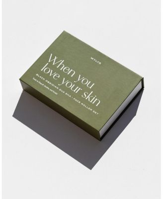 The Illuminate Set & Sage Verte Makeup Bag