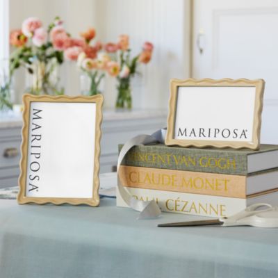 Mariposa - Wavy Frame Collection