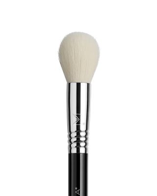 F76 Chiseled Cheek Brush