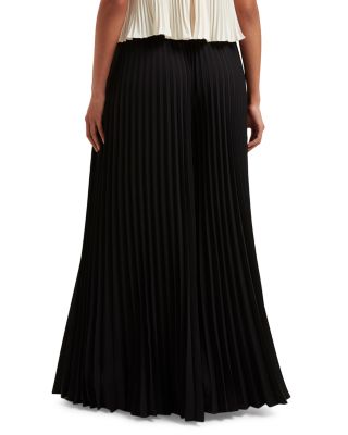 Pleated Crepe Wide Leg Pants