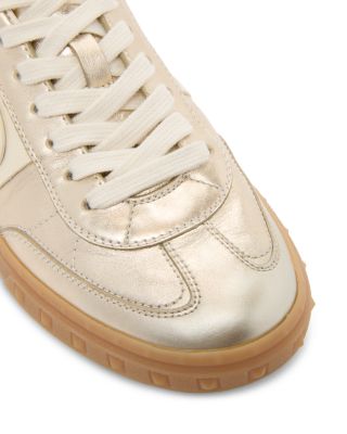 Women's Upvillage Crosta Low Top Sneakers