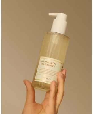 pH Hyaluron Gel Cleanser