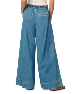 The Ruched High Rise Palazzo Jeans in Curious 