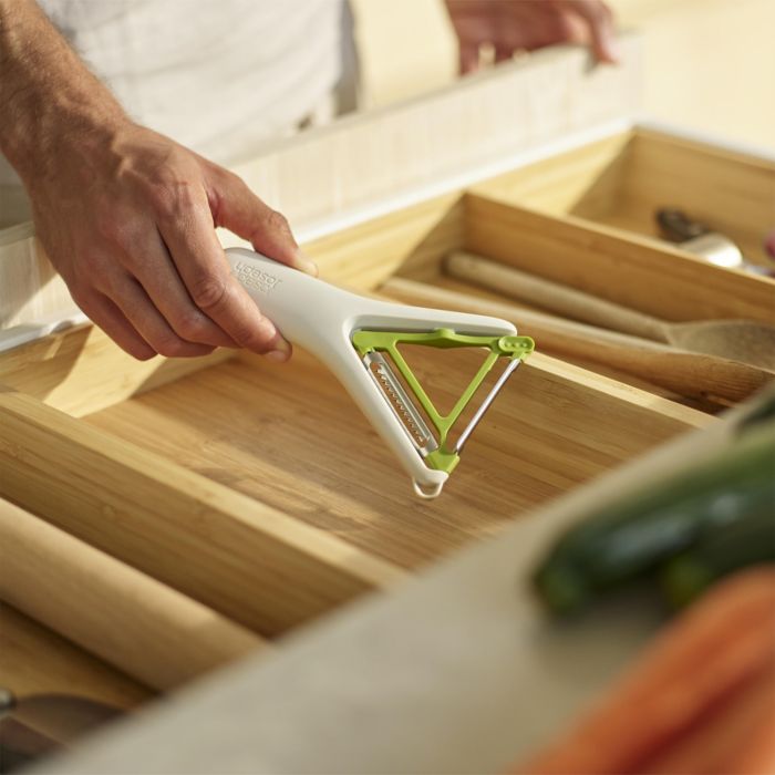 Switch 2 in 1 Julienne and Straight Peeler