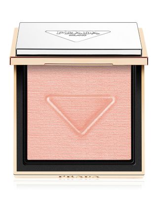 Light Glowing Highlighter Powder