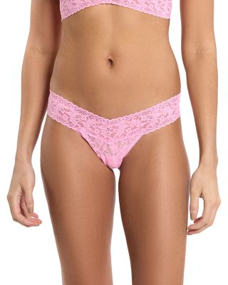 Signature Lace Low Rise Thongs